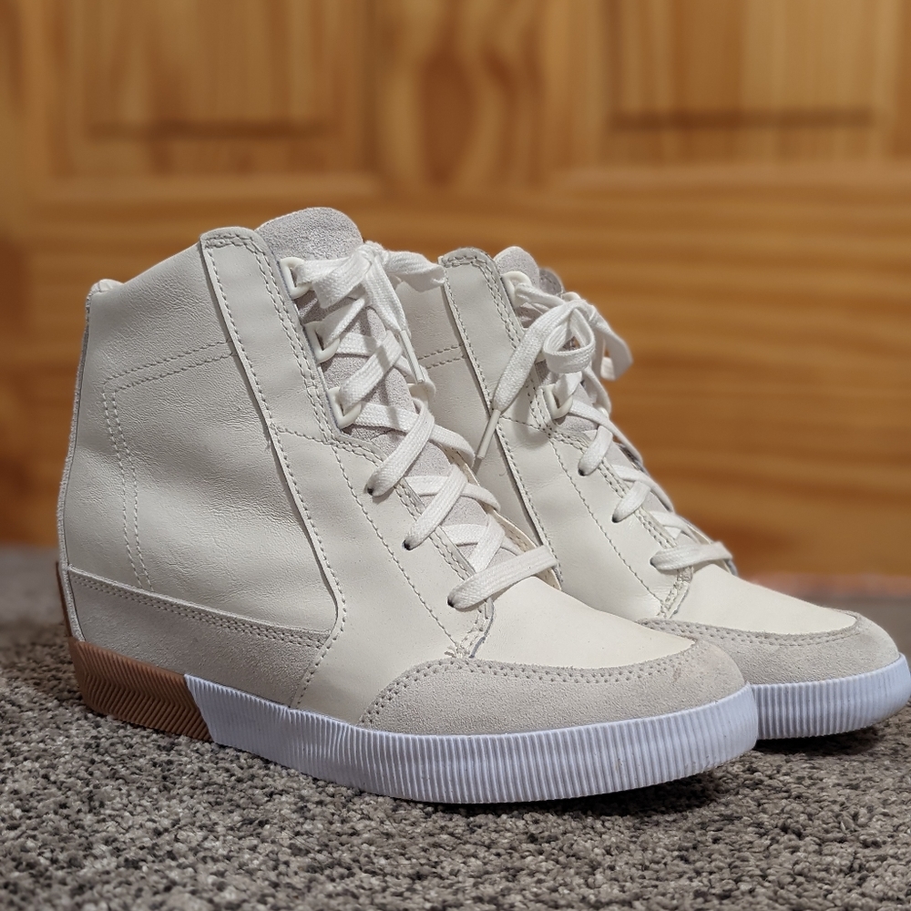 SOREL Women's Out and About Wedge Sneaker - Size 9